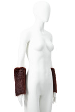Load image into Gallery viewer, FW01 BEAVER FUR CUFFS