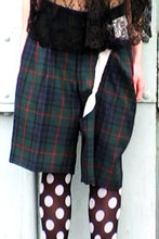 Load image into Gallery viewer, COMME DES GARÇONS "CUBISM" SS07 DECONSTRUCTED TARTAN SHORTS