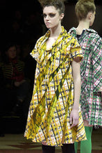 Load image into Gallery viewer, JUNYA WATANABE FW01 TWEED CONCEALED BLAZER