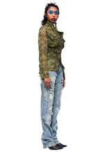 Load image into Gallery viewer, DISTRESSED PAINT DENIM
