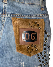 Load image into Gallery viewer, STUDDED DISTRESSED DENIM