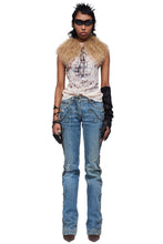 Load image into Gallery viewer, STUDDED DISTRESSED DENIM