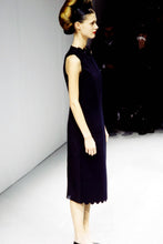 Load image into Gallery viewer, COMME DES GARÇONS SS99 SCALLOP SHIFT DRESS
