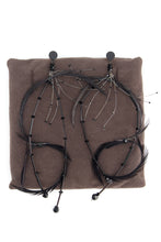 Load image into Gallery viewer, TOM FORD FW01 FEATHER EARRINGS
