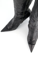Load image into Gallery viewer, KNEE HIGH PYTHON BOOTS S.39
