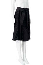 Load image into Gallery viewer, TOM FORD FW02 BOW SKIRT
