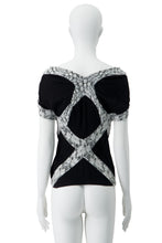 Load image into Gallery viewer, FW06 LACE SWIRL TOP
