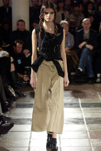 Load image into Gallery viewer, COMME DES GARÇONS FW03 TIE UP VEST
