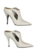 Load image into Gallery viewer, GUCCI BY TOM FORD SS01 POINTED CUT OUT PUMPS
