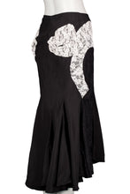 Load image into Gallery viewer, JUNYA WATANABE FW06 LACE SKIRT
