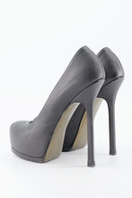 Load image into Gallery viewer, YSL RIVE GAUCHE BY TOM FORD HOOKER PUMPS
