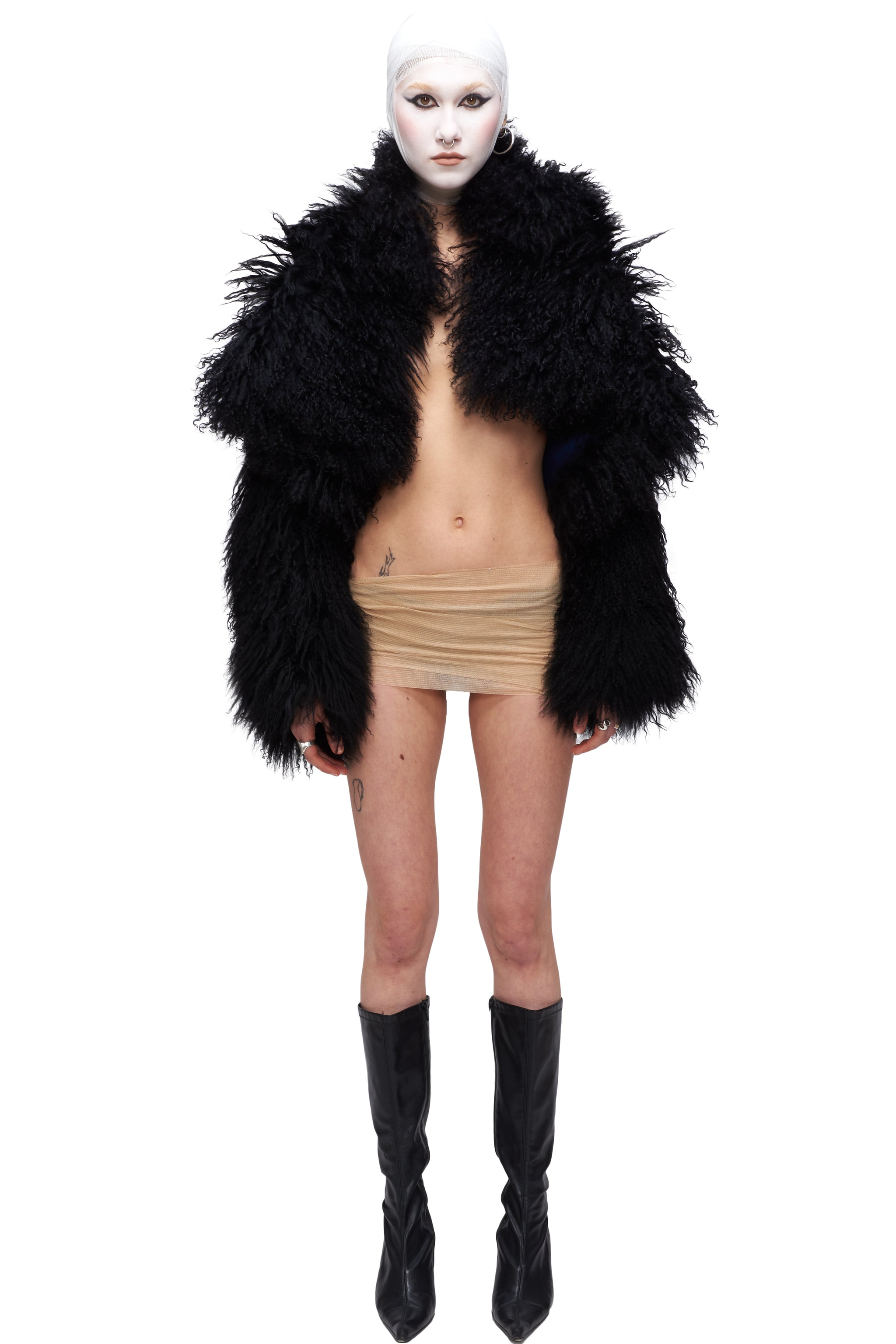 FW01 LOOK 59 FUR COAT – BURIED DEEP